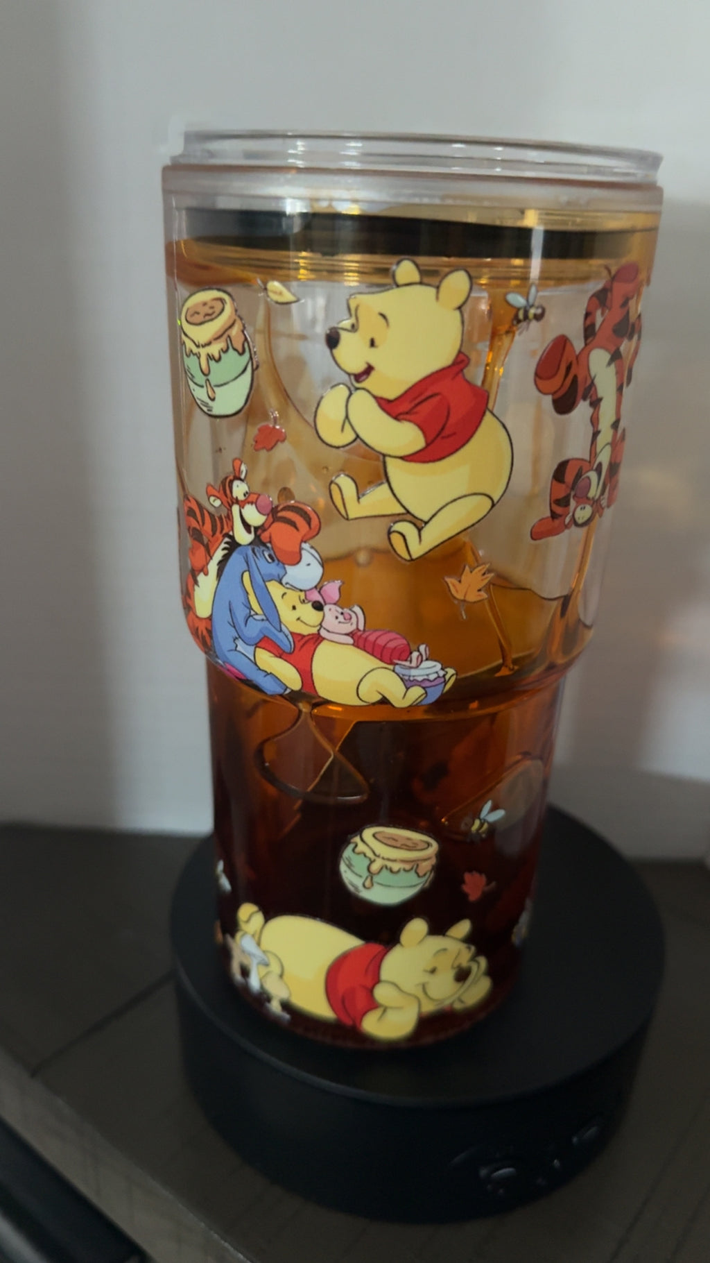 20 oz Winnie the Pooh drip snow globe cup w/ clear straw