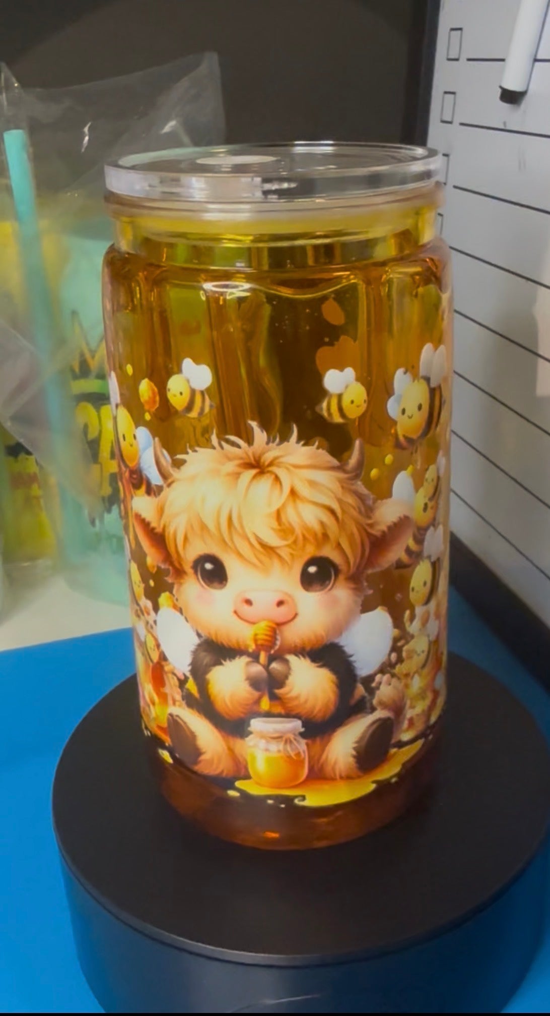 PRE MADE- HONEY DRIP 16 0Z ACRYLIC SNOW GLOBE CUP