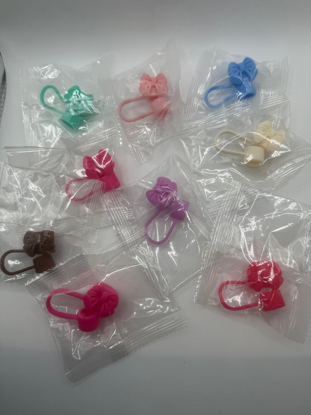 Bow Straw-toppers
