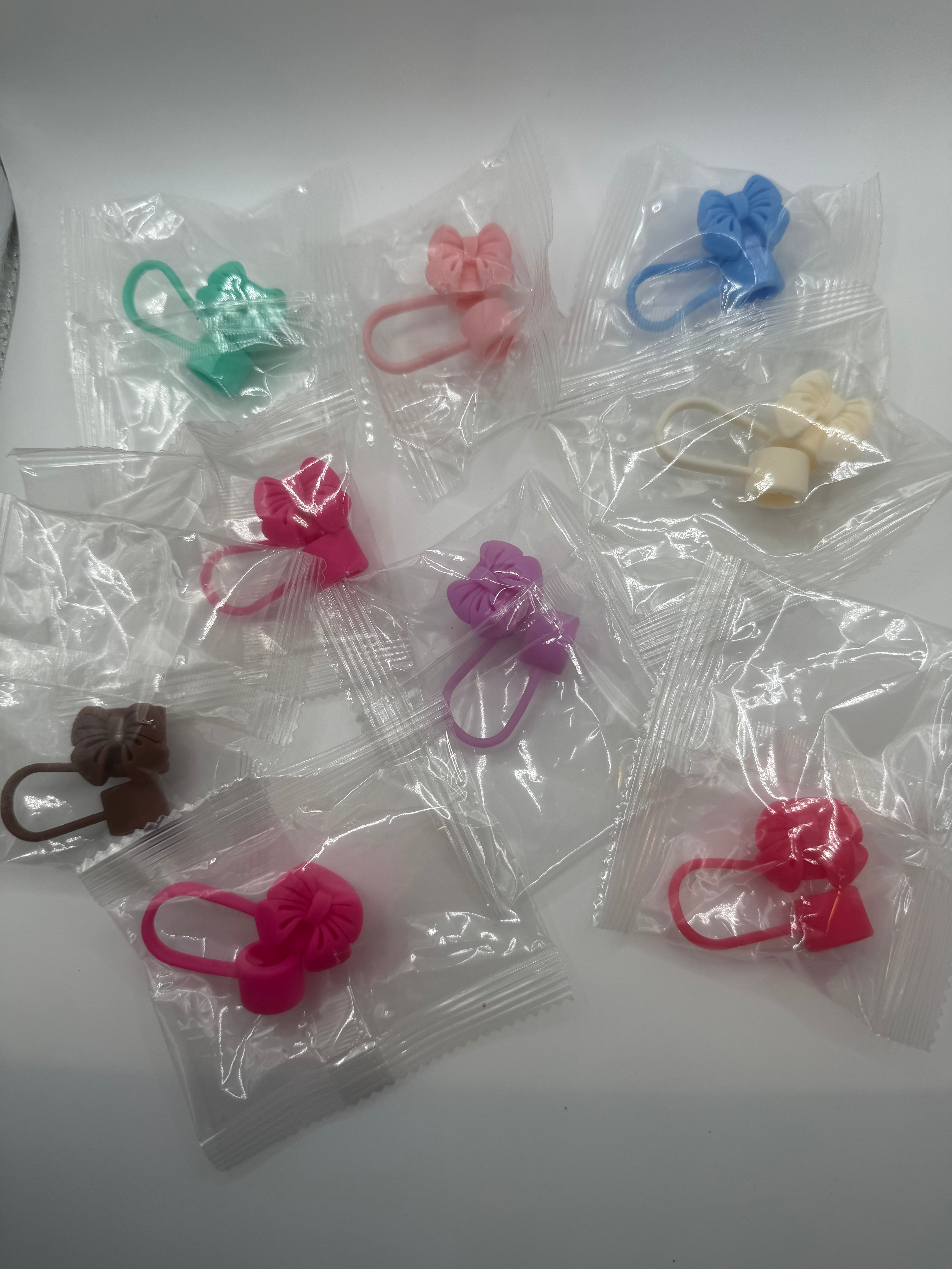Bow Straw-toppers