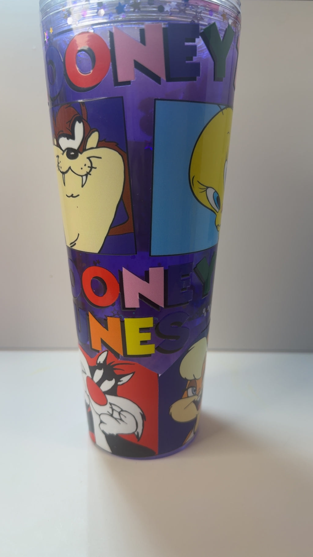 PRE-MADE  Looney Tunes 24 oz purple lava w/ Clear straw