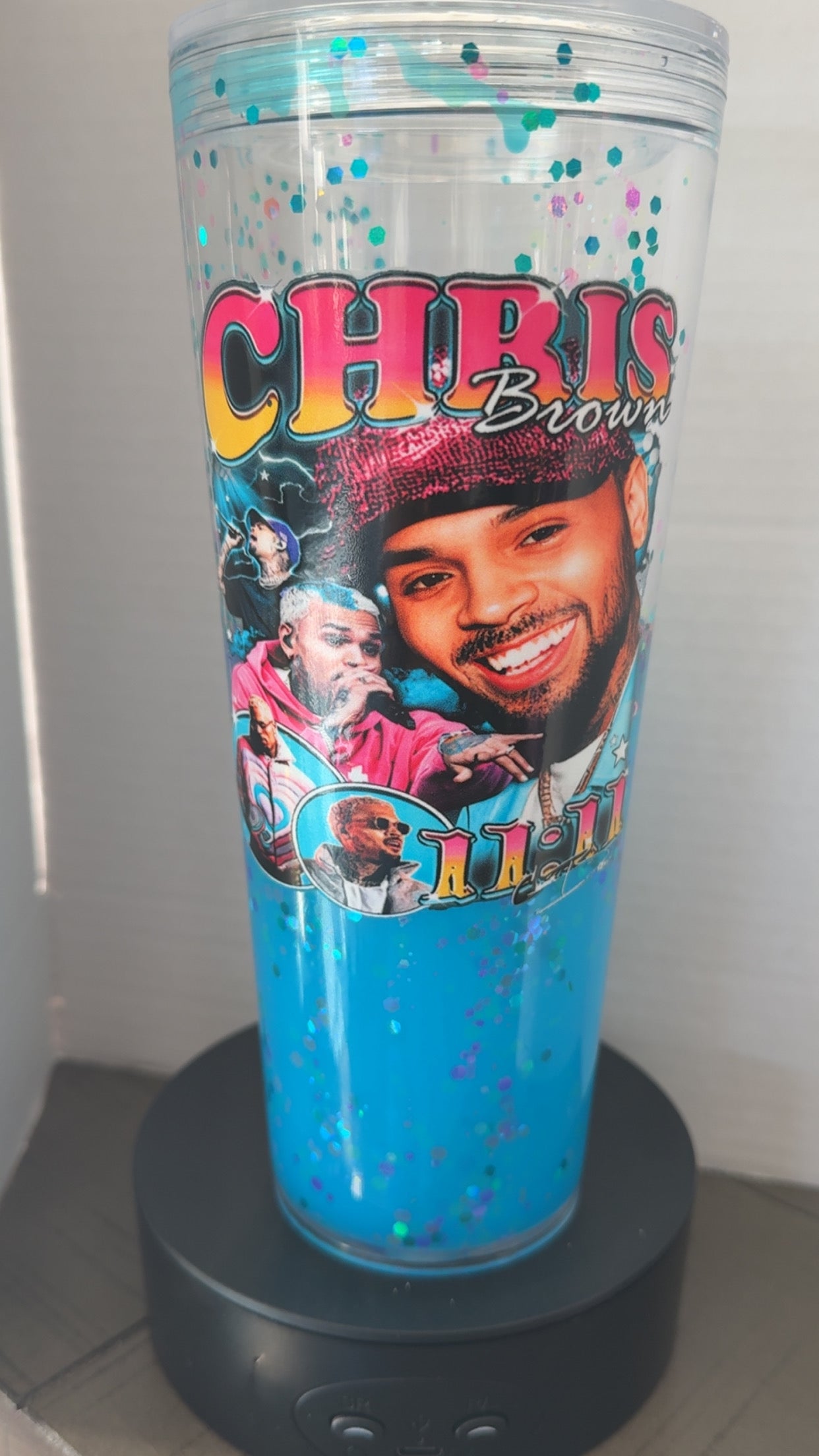24oz CHRIS BROWN GLITTER LAVA TUMBLER  W/ MATCHING CLEAR STRAW