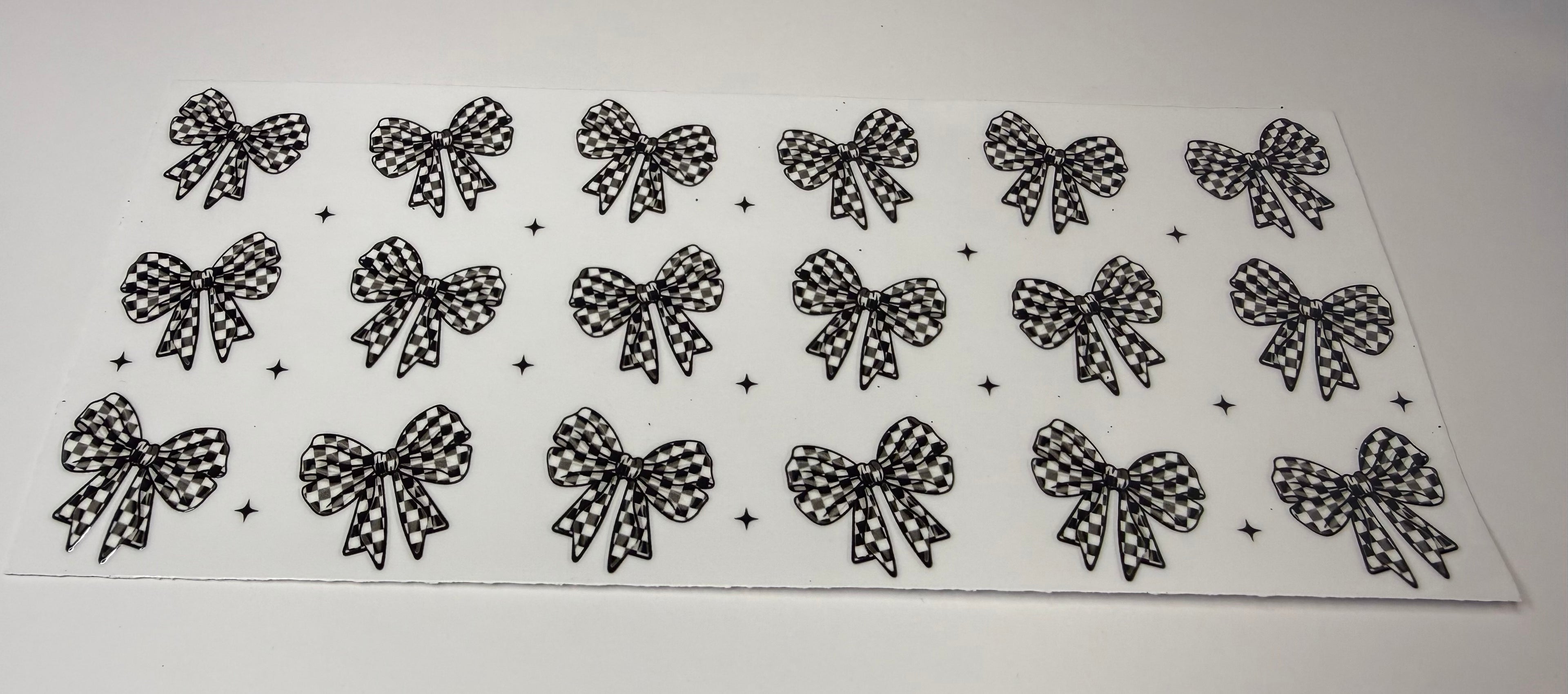 #6- BLACK AND WHITE PLAID BOW