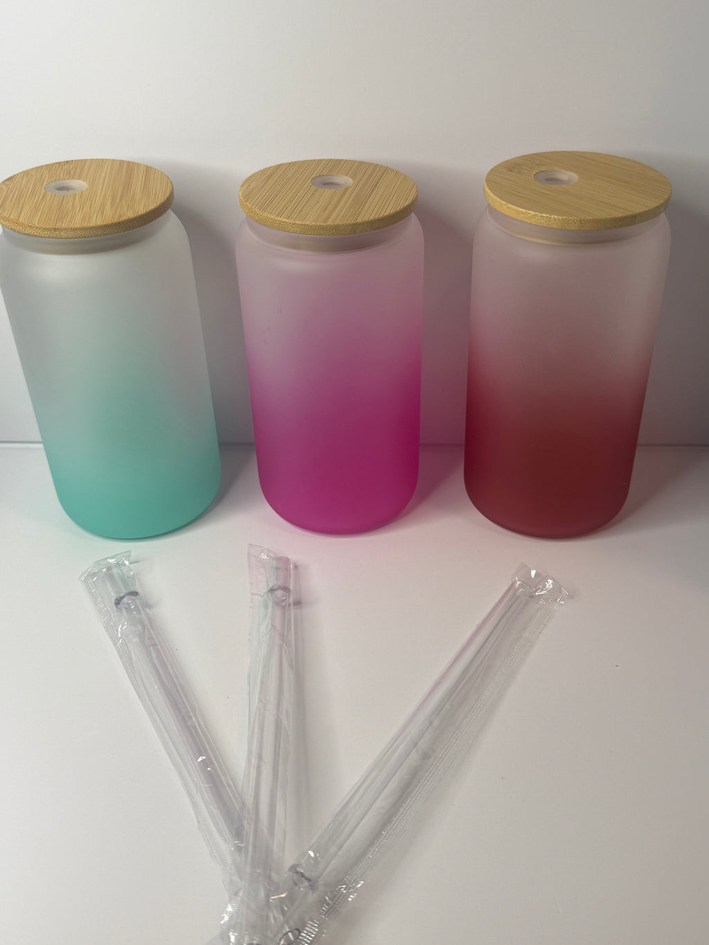16oz Glass, two toned cups W bamboo lid and clear straw