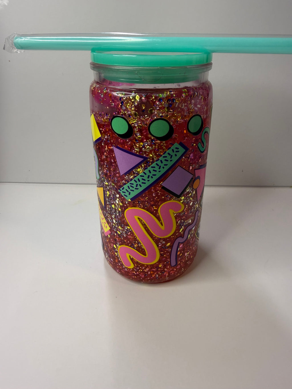 PRE-MADE TWEETY SNOW GLOBE TUMBLER ACRYLIC/ W MATCHING STRAW