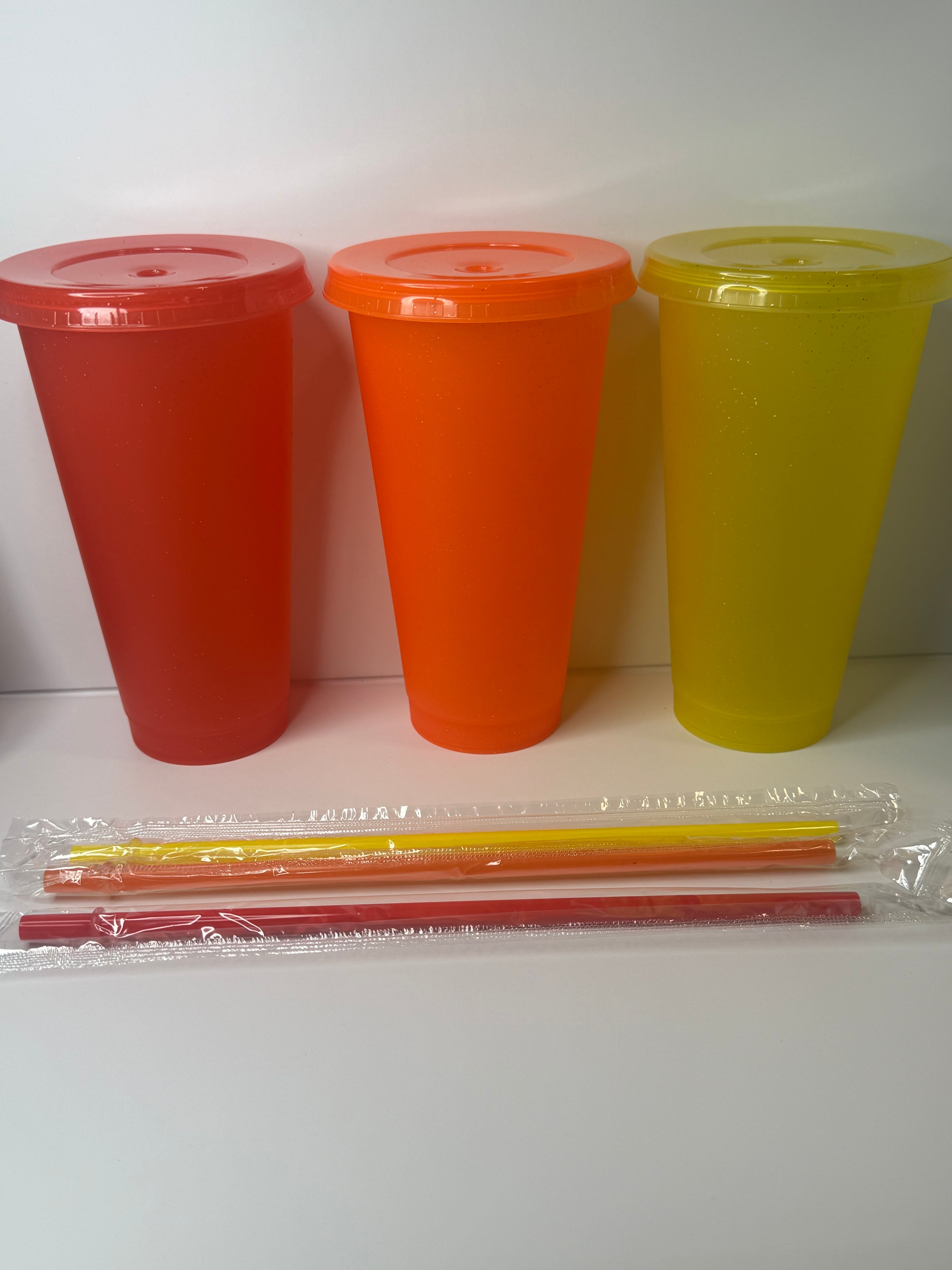 24oz Light Weight, Hard Plastic, Glitter, reusable Cup, W/ Matching Straw and Lid