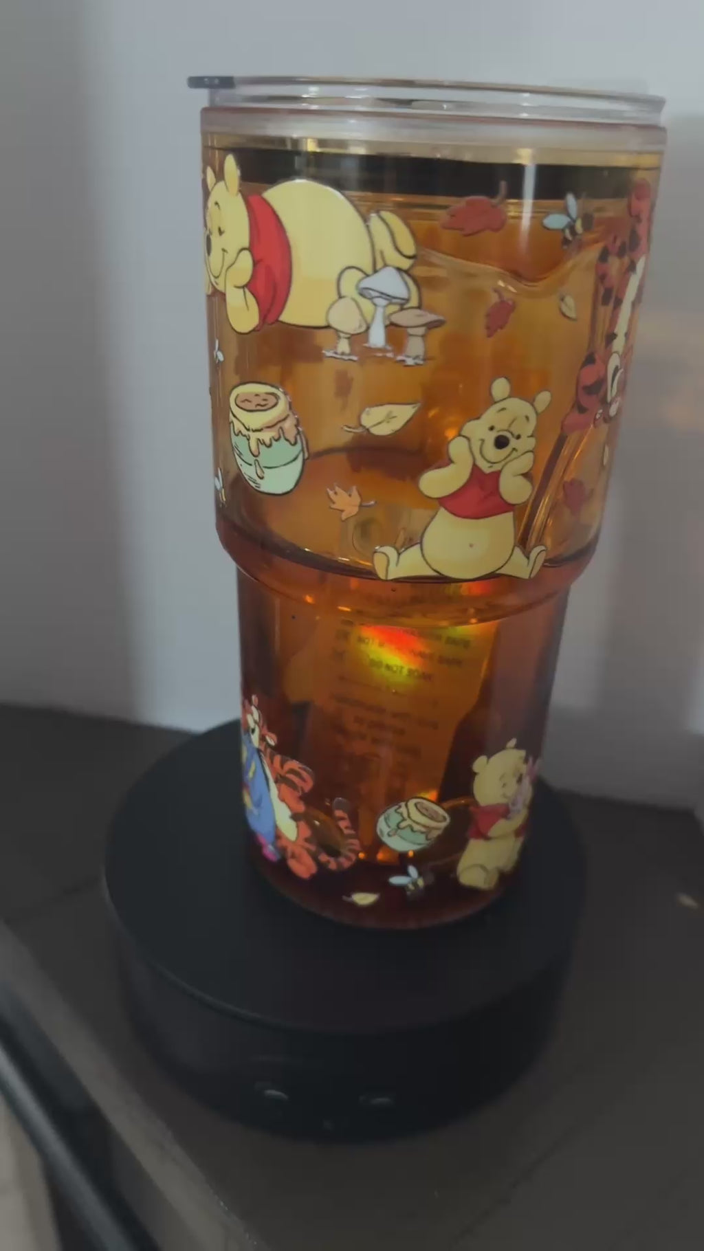 20 oz Winnie the Pooh drip snow globe cup w/ clear straw